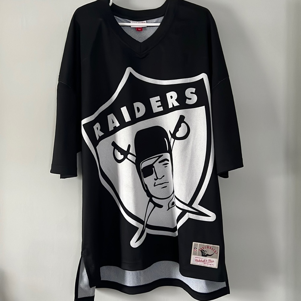 Mitchell & Ness Men’s Raiders Jersey